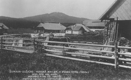 Polaufv hostinec na Horsk Kvild, v pozad hora Antgl  r.1928