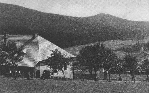 Hjenka na Beznku, v pozad Luzn r.1927