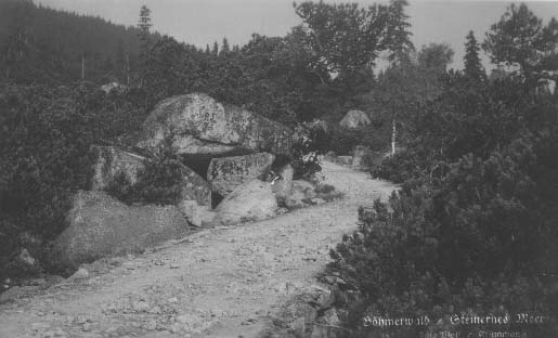 Kamenn moe u cesty k Plenmu jezeru  r.1926