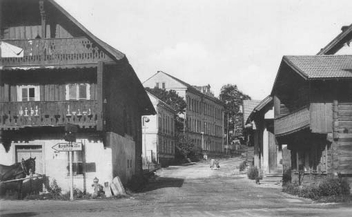 Křižovatka silnic na Horní Planou a na Soumarský Most r.1940