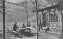 Nvtvnci ped restaurac u ernho jezera r.1909
