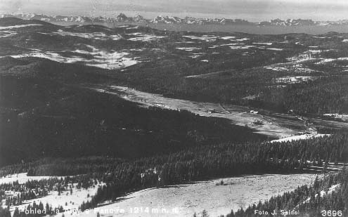 Pi dobr viditelnosti je mon dohldnout na Alpy  r.1930
