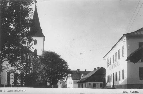 Kostel a Schusterv hostinec r.1930