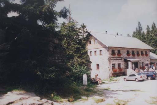 Turistick chata na Tstolinku  r.2001