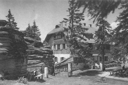 Turistick chata na Tstolinku  r.1922