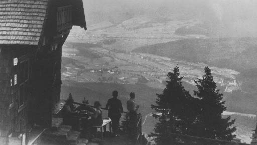 Pohled na eleznou Rudu od turistick chaty r.1930